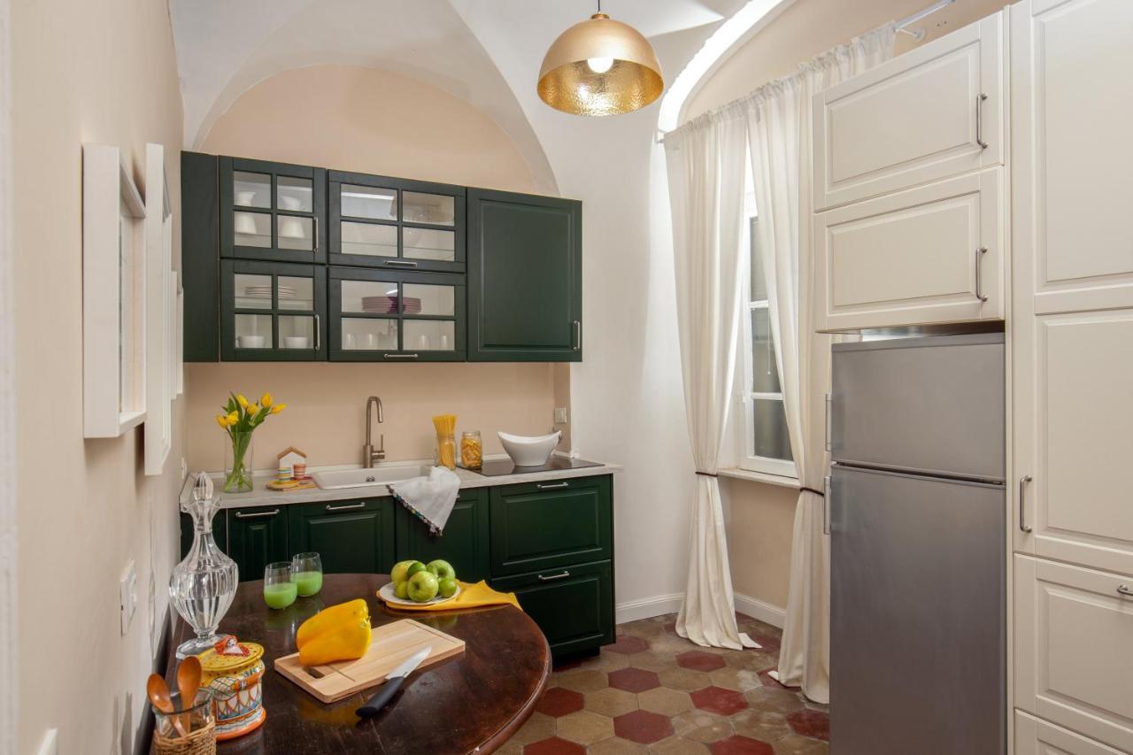 Emperor'S View - Apartment In Colosseum Rome Bagian luar foto